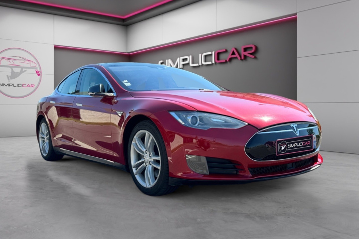 TESLA MODEL S