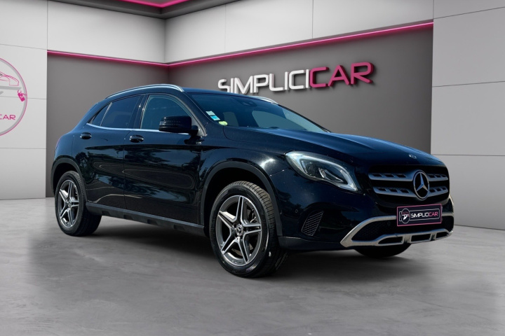 MERCEDES GLA