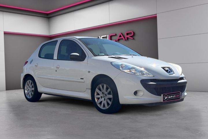PEUGEOT 206+