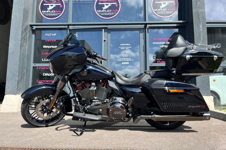 HARLEY DAVIDSON  CVO STREET GLIDE 