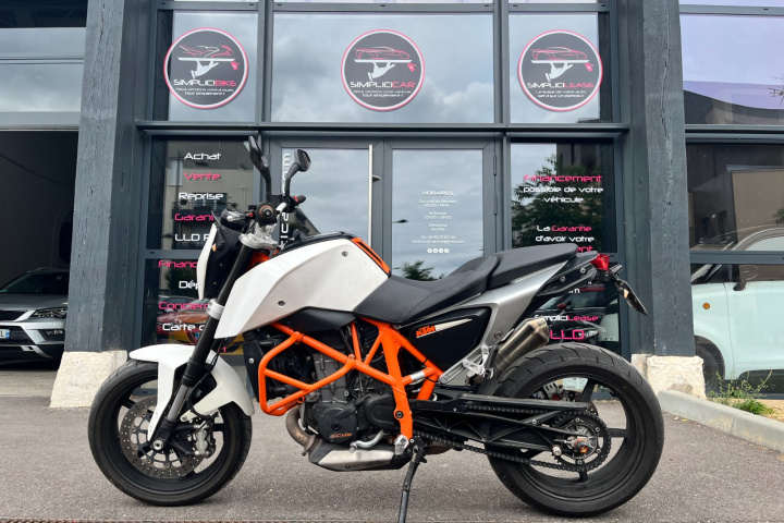 KTM DUKE