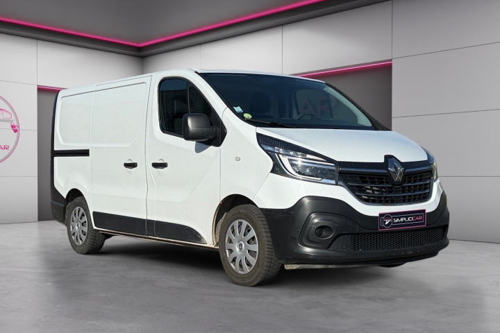 RENAULT TRAFIC FOURGON