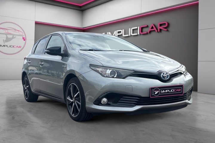 TOYOTA AURIS MY17